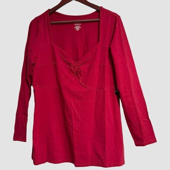 Torrid Womens Foxy Sweetheart Twist Top Size 2 (2X Standard) Red NWT‎ - Picture 1 of 8